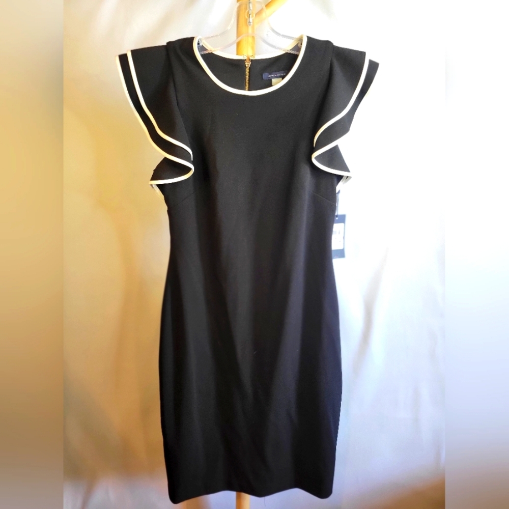 NWT Tommy Hilfiger Black with White Trim size 6 short sleeve zipper back